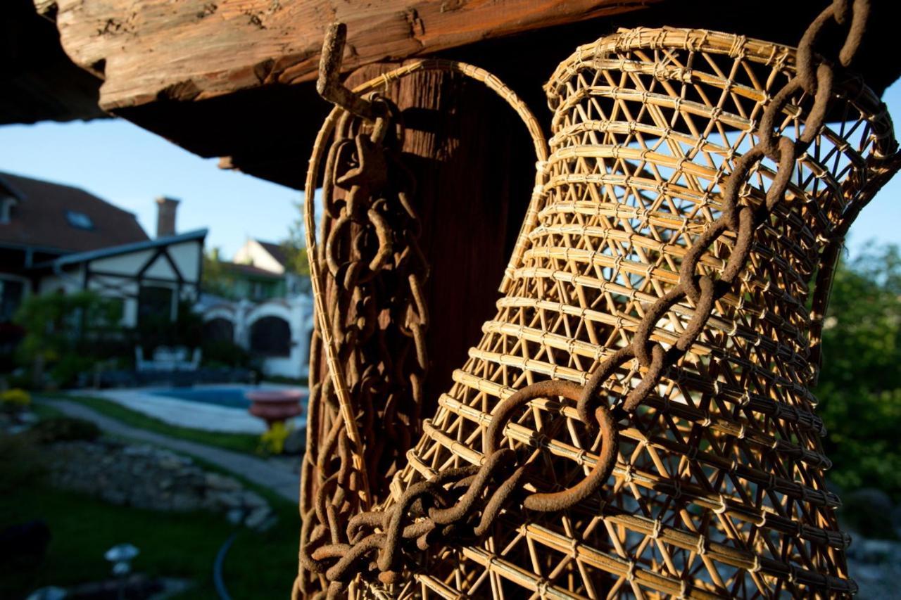Lichtenstein Lva Apartman Břeclav Esterno foto