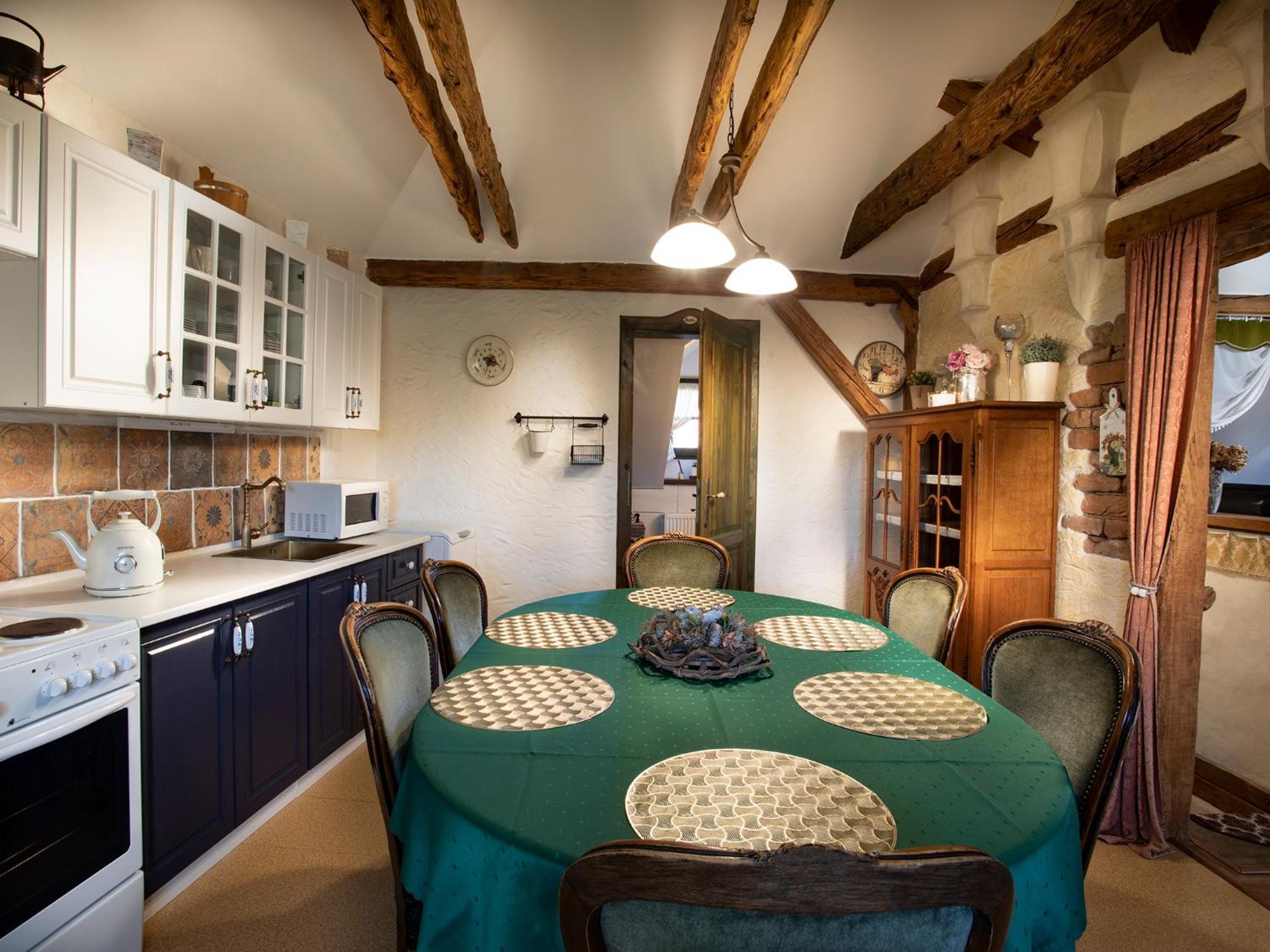 Lichtenstein Lva Apartman Břeclav Esterno foto