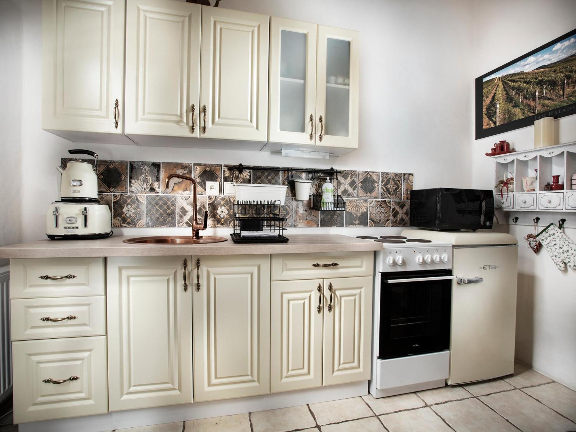 Lichtenstein Lva Apartman Břeclav Esterno foto