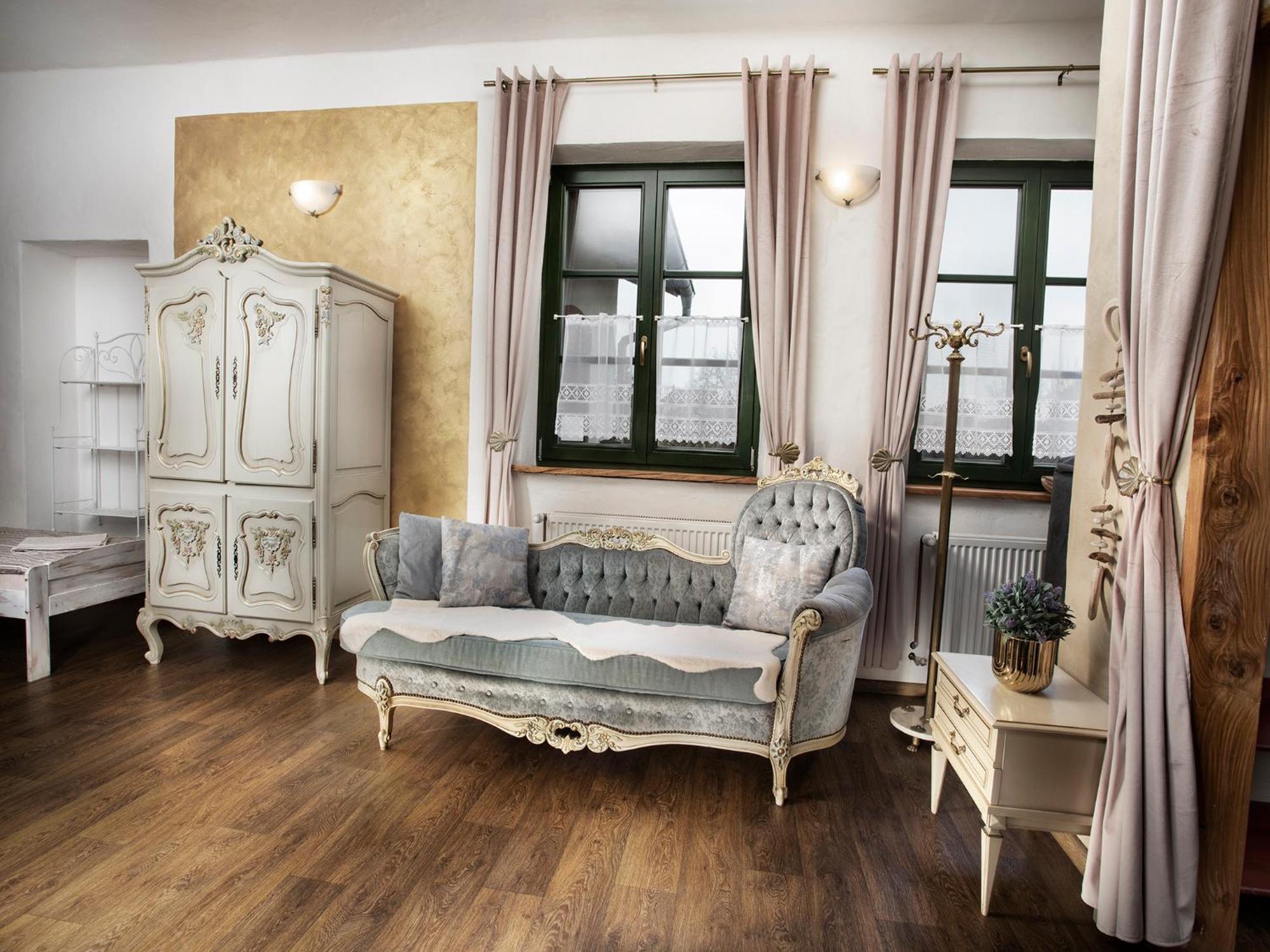 Lichtenstein Lva Apartman Břeclav Esterno foto